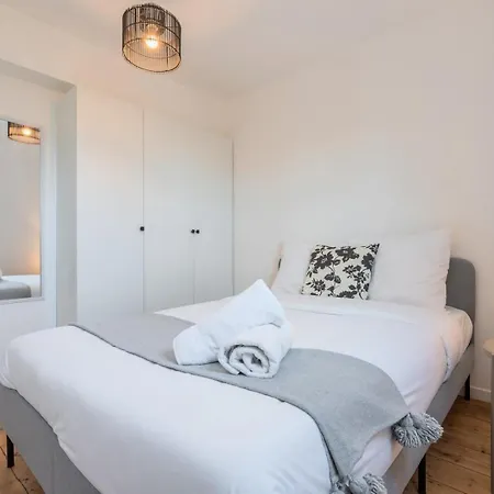 Charming 2-bedroom At Croise Laroche Lejlighed *