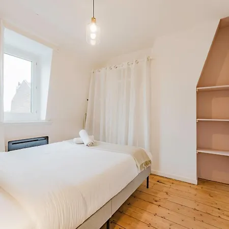 Charming 2-bedroom At Croise Laroche شقة *