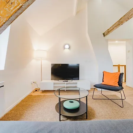 شقة Charming 2-bedroom At Croise Laroche ماركب-ان-باروئيل