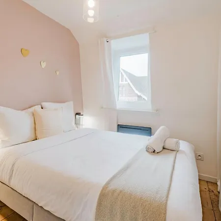 Charming 2-bedroom At Croise Laroche شقة *