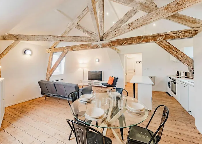 Appartement Charming 2-bedroom At Croisé Laroche *