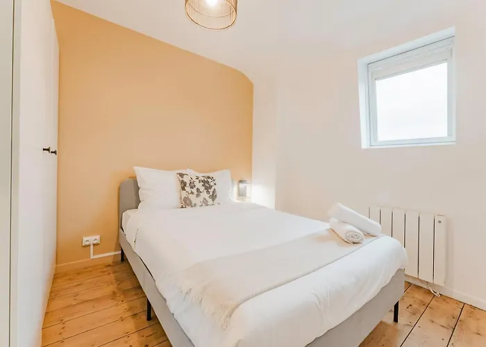 Charming 2-bedroom At Croisé Laroche